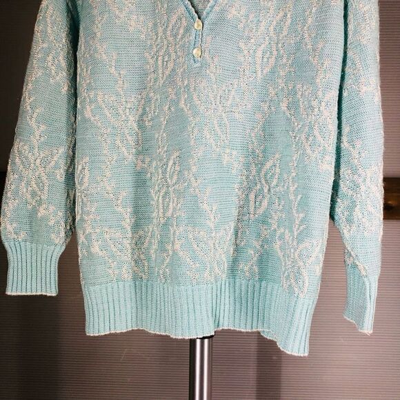 Holiday KNITWEAR Vintage Blue White Floral Knit Vneck Sweater‎ Sz S/M - Picture 6 of 9
